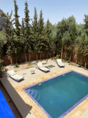 Riad lala latifa